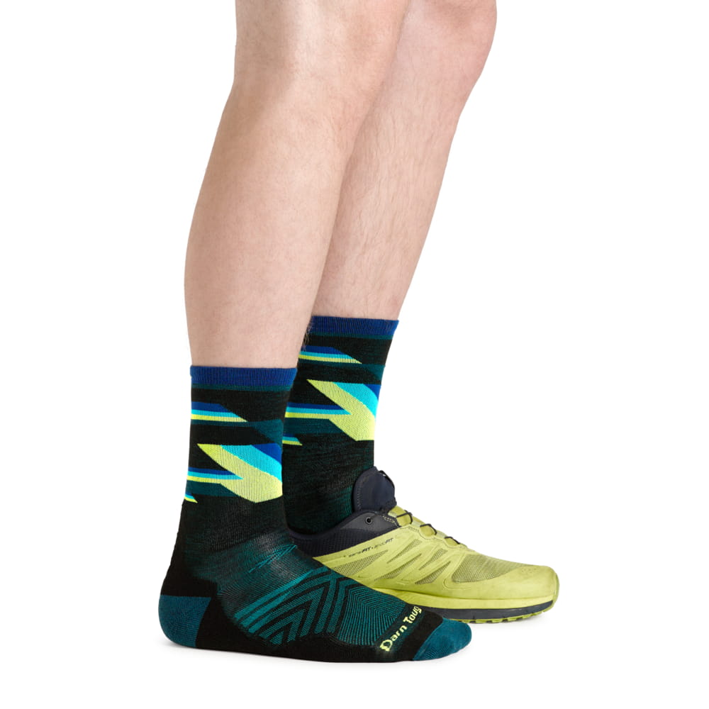 Calcetines de media caña con acolchado para correr de lana merina. Mod. Bolt 1056