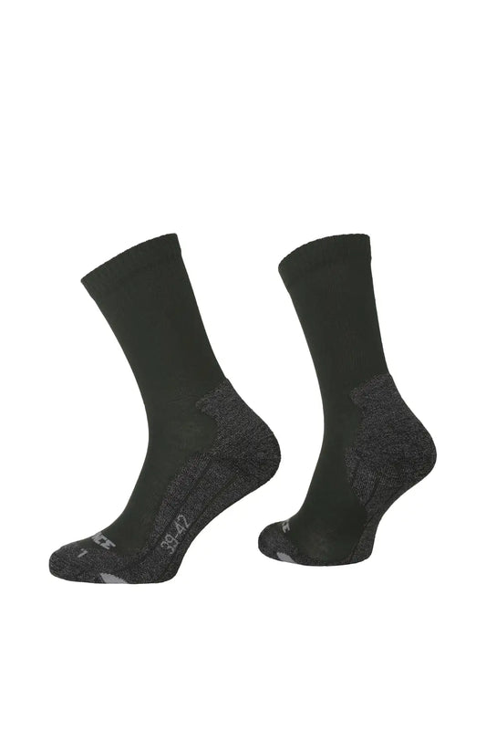 Dos calcetines en 3d vista lateral color negro con planta gris jaspeado con el calcetín izquierdo con texto 39-42 en gris claro.