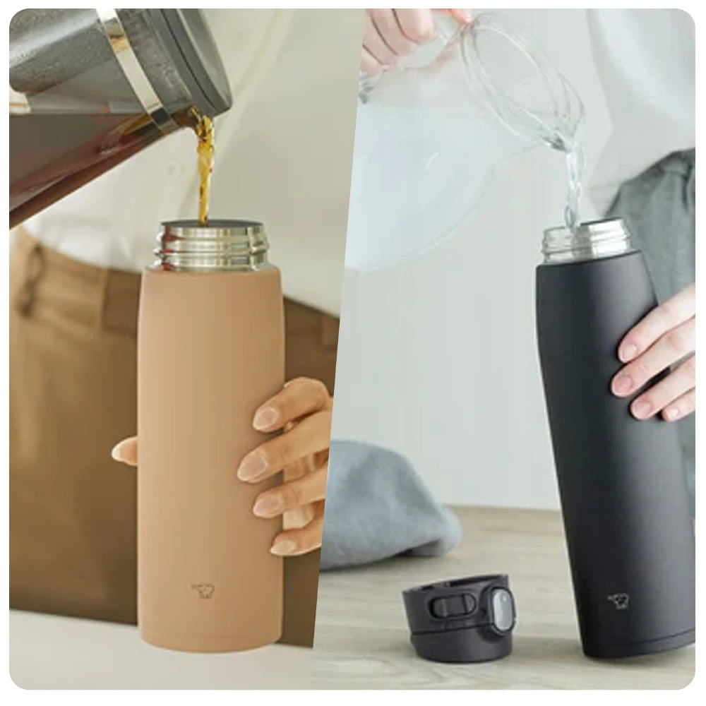 Imagen dividida: a la izquierda, llenando un termo Zojirushi taupe con café; a la derecha, vertiendo agua en un termo Zojirushi negro. Ambos son modelo SM-VA. Se muestra la tapa desmontable del termo negro.