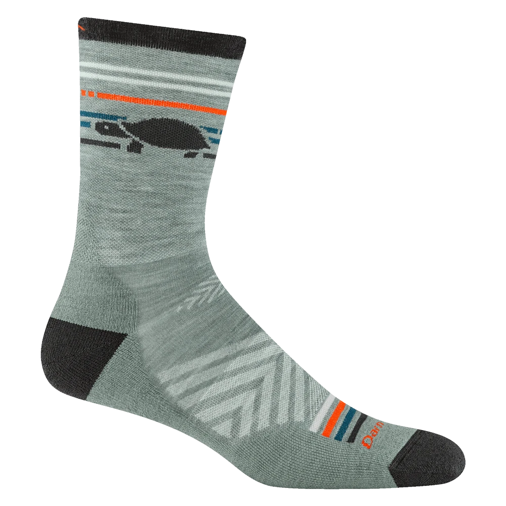 Calcetines de media caña Darn Tough en color seafoam con acolchado para correr y diseño de rayas