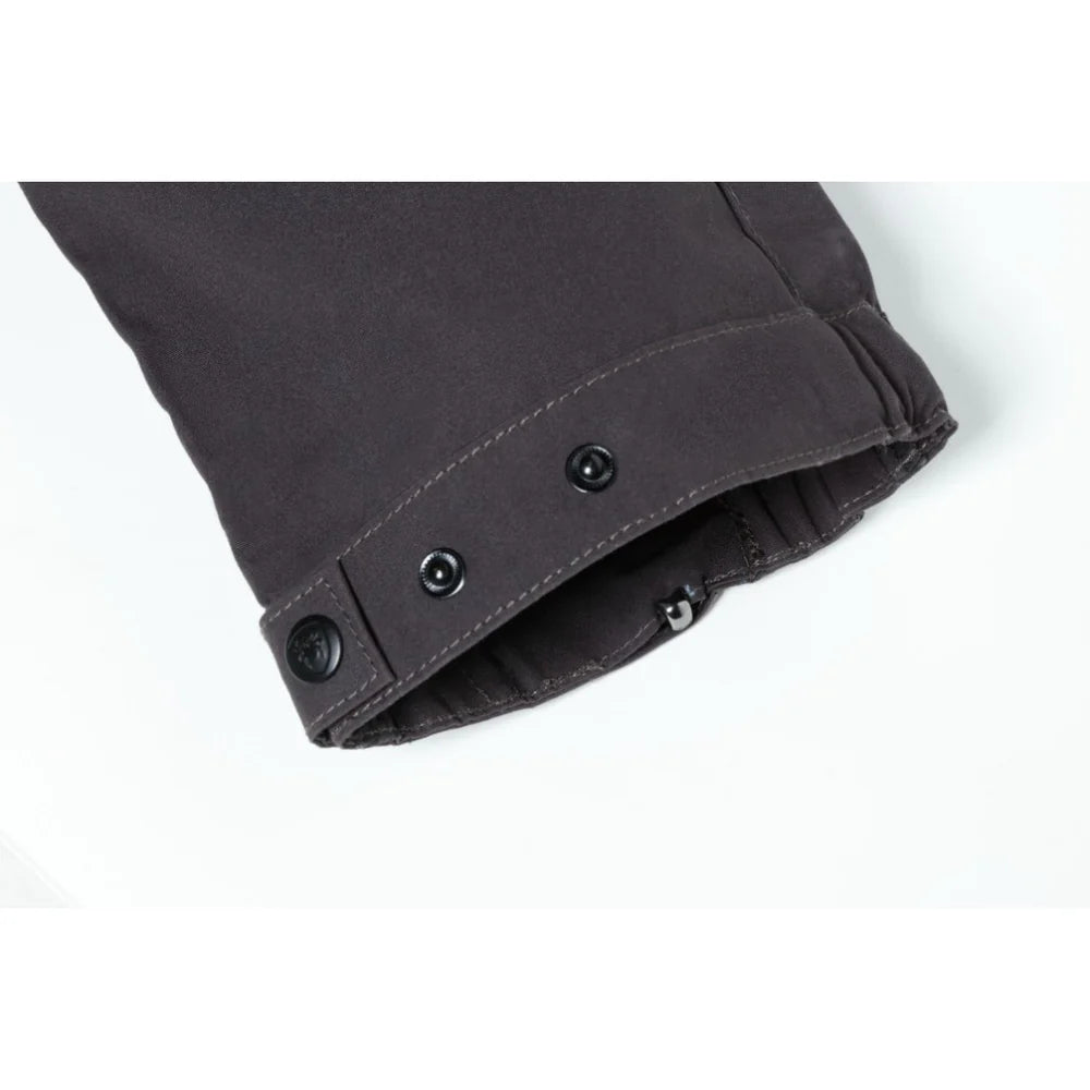 Bajo pantalón rovince flexline con tres automáticos para ajustar y un gancho para cordones en gris