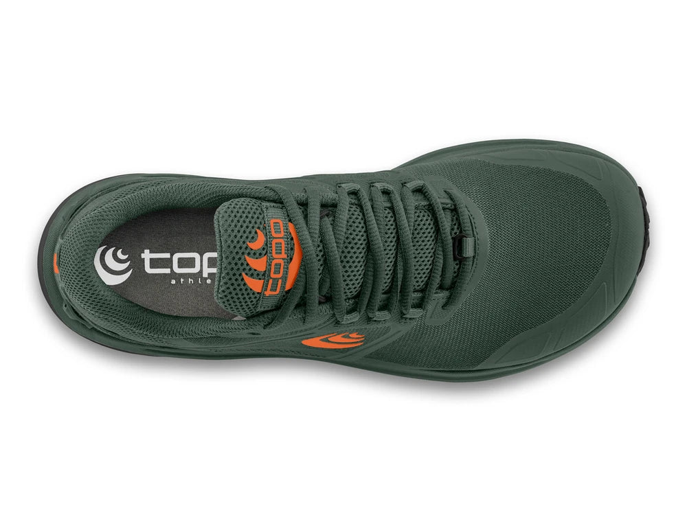 Zapatilla Topo Athletic Terraventure 4 Hombre en verde con detalles en naranja y malla transpirable