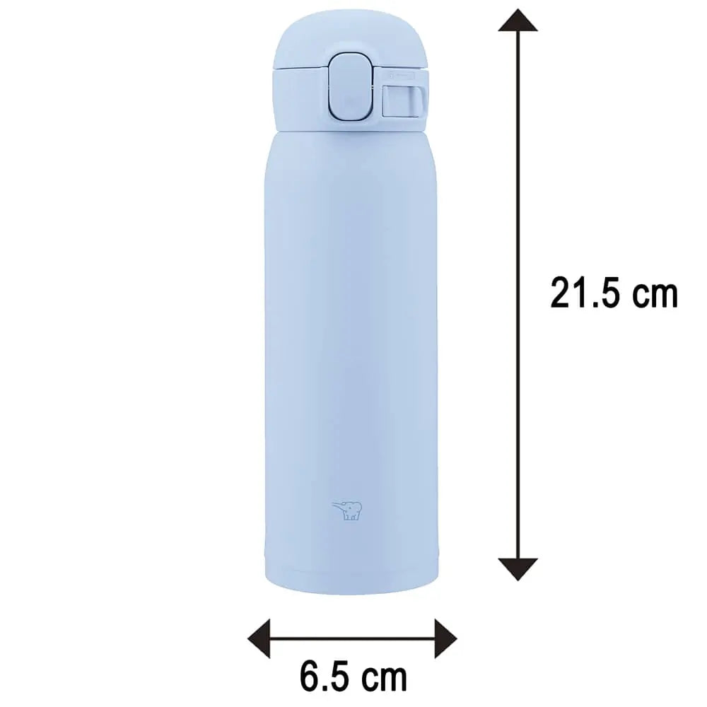 Botella térmica Zojirushi SM-WS azul claro, capacidad 480 ml. Dimensiones: 21.5 cm de alto y 6.5 cm de ancho. Tapa con cierre de seguridad. Logo de elefante grabado en la parte inferior.