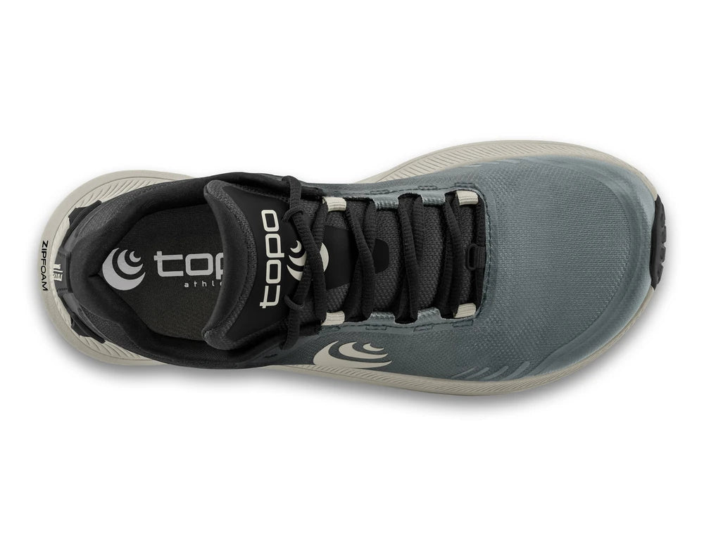 Zapatilla Topo Athletic MT-5 W'S en color gris con diseño versátil para mujer y suela de drop 5