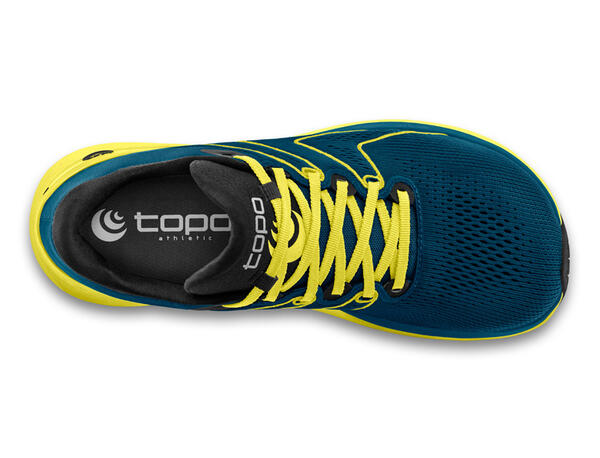 Zapatillas de running Topo Athletic, color azul y amarillo, material transpirable y ligero, diseño deportivo.
