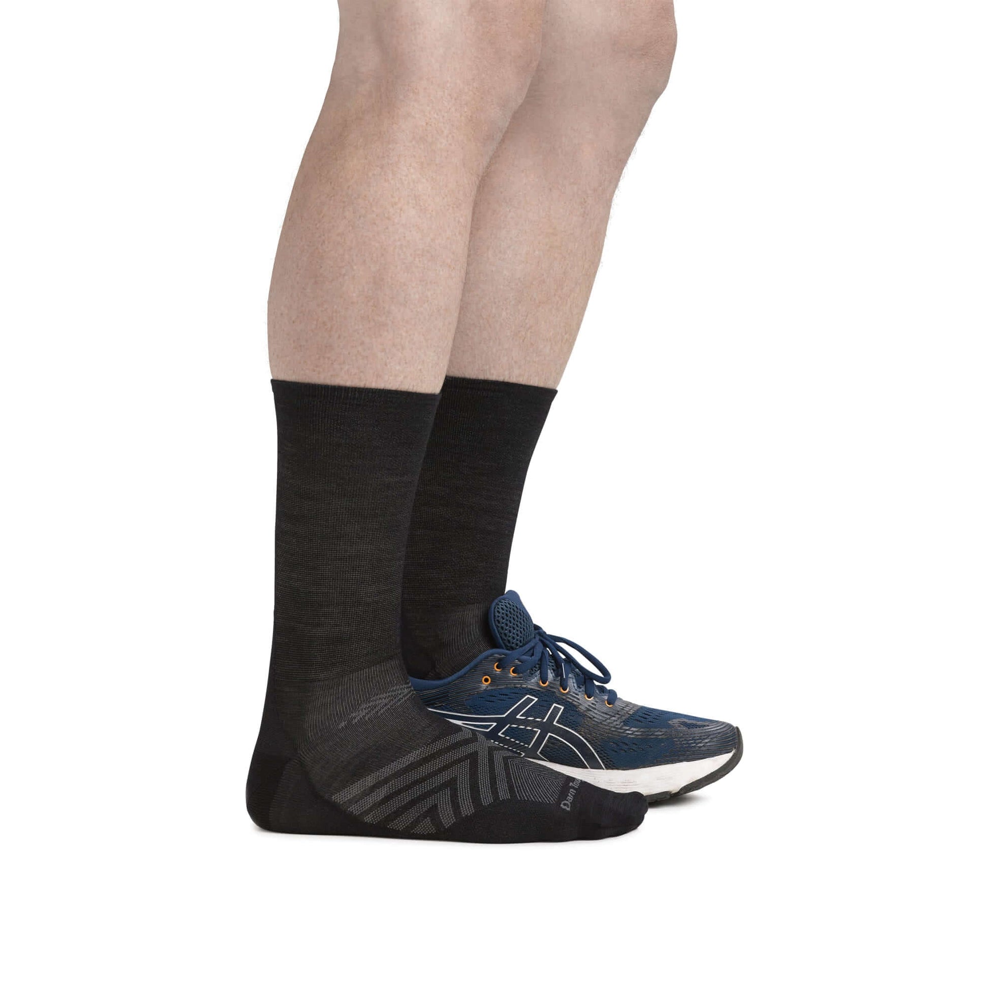Darn Tough Calcetines de media caña de running y trail de lana merina. Mod. Run 1035 color Color: Black