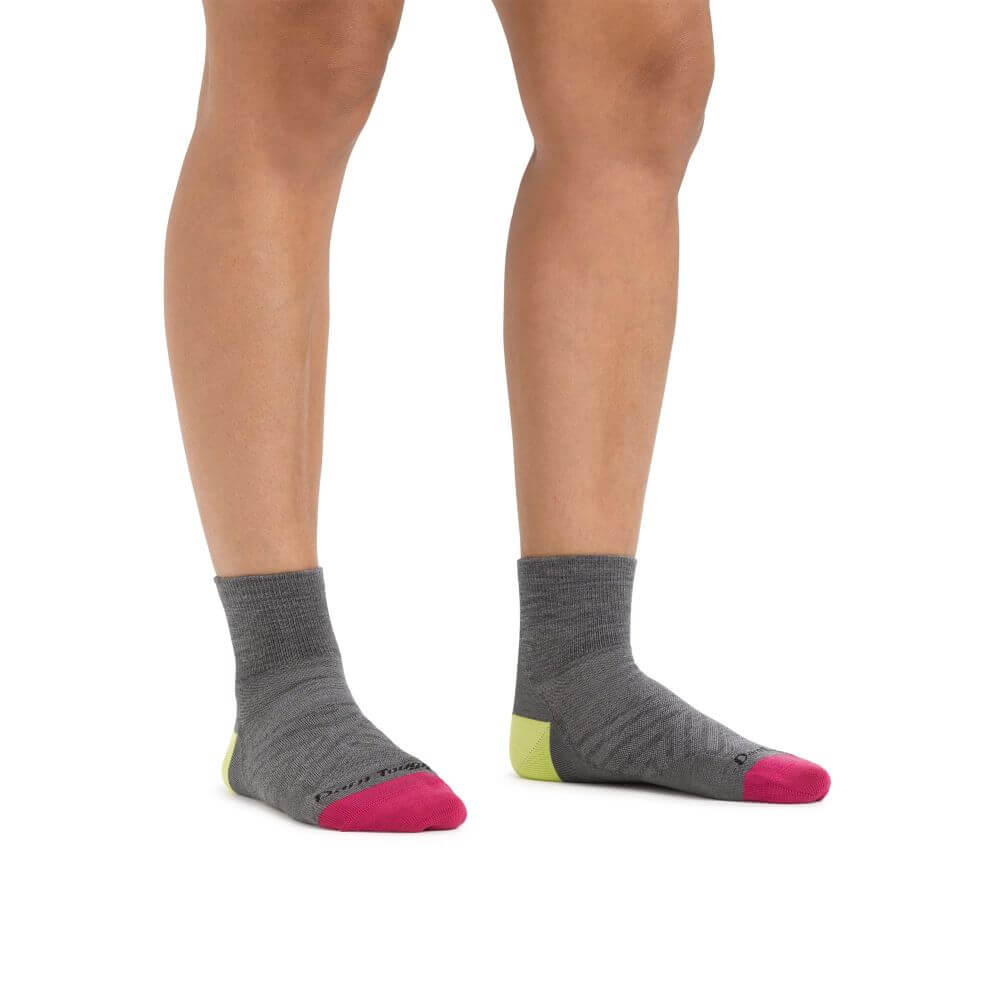 Darn Tough Calcetines invisibles de running y trail de lana merina. Mod Run 1044 color Gray