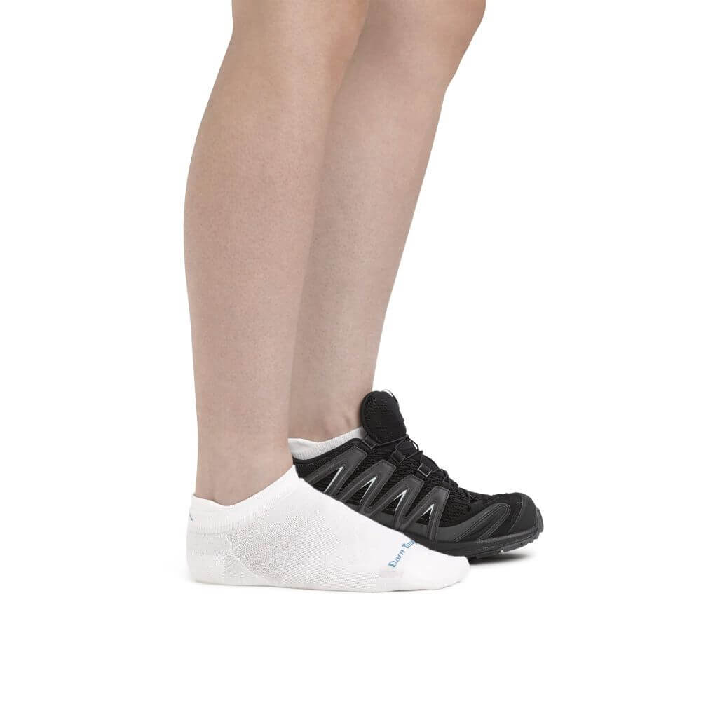 Darn Tough Calcetines invisibles de running y trail de Coolmax. Mod. Run 1051 color White